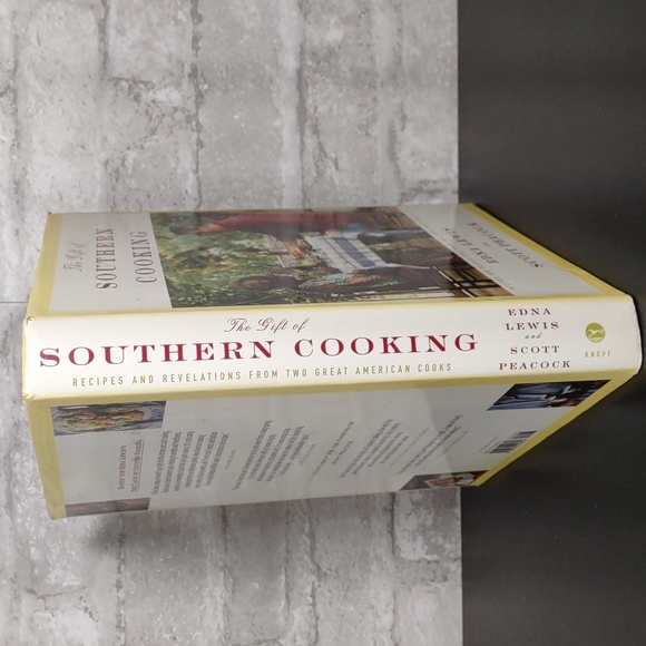 The Gift Of Southern Cooking Cookbook - Picture 2 of 10